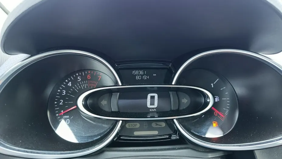 RENAULT Clio -