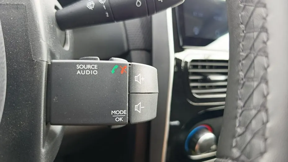 RENAULT Clio -