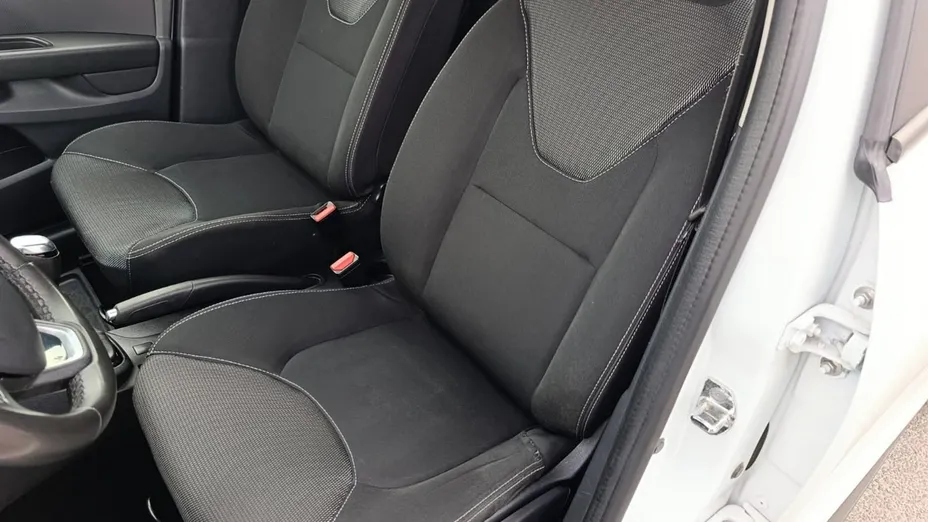 RENAULT Clio -