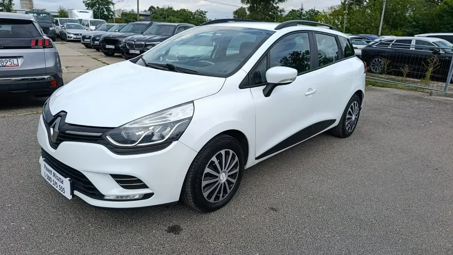 RENAULT Clio -