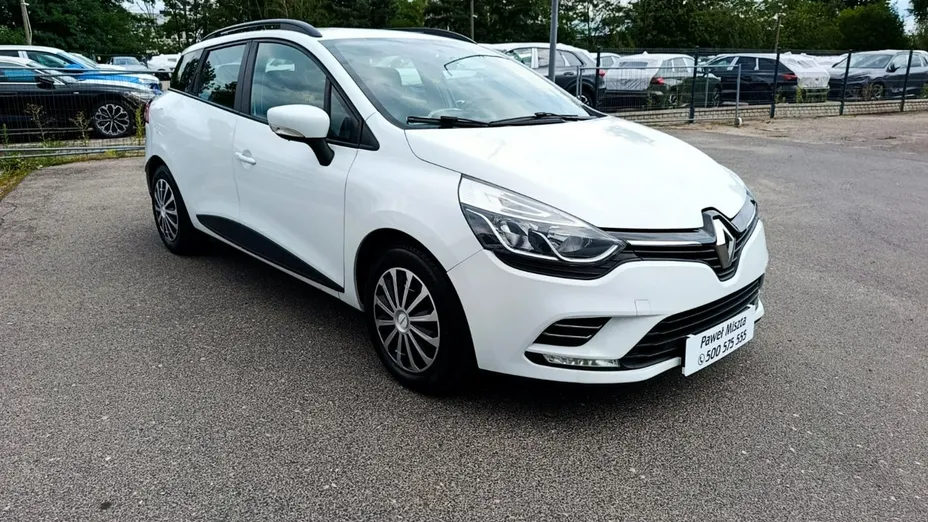 RENAULT Clio -