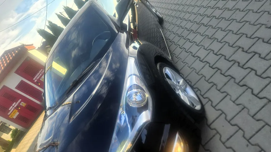 HYUNDAI Veloster -