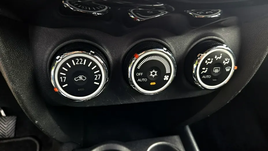 MITSUBISHI ASX -