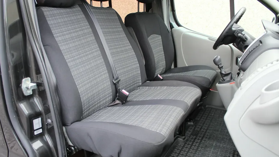 RENAULT Trafic -