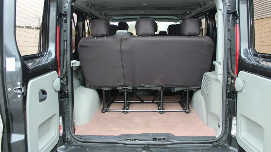 RENAULT Trafic -
