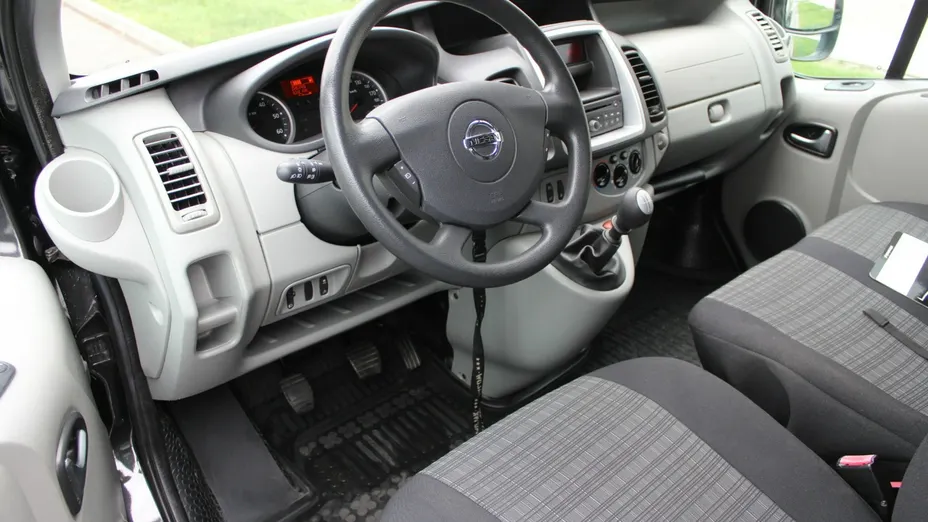 RENAULT Trafic -