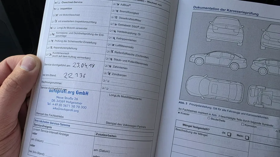 VOLKSWAGEN Tiguan -