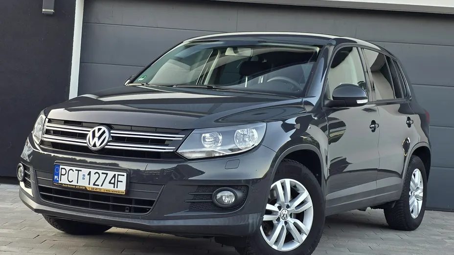 VOLKSWAGEN Tiguan -