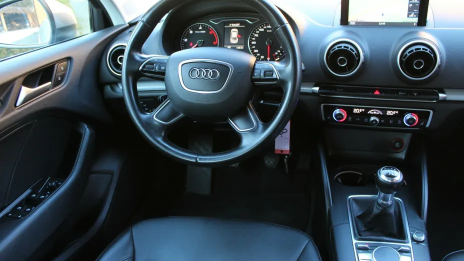 AUDI A3 Limousine -