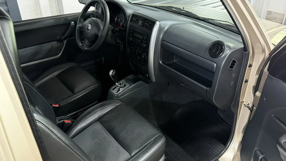 SUZUKI Jimny -