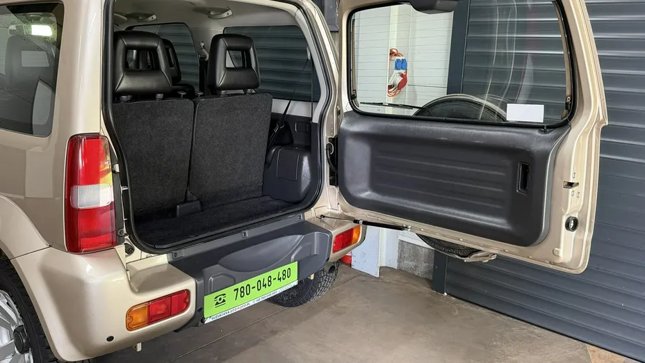 SUZUKI Jimny -