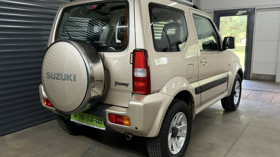 SUZUKI Jimny -