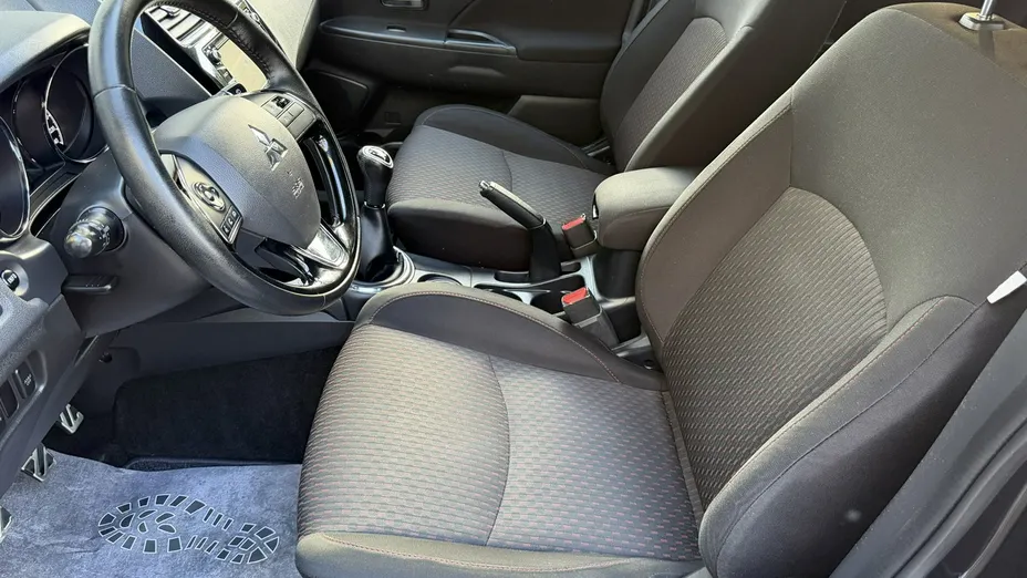 MITSUBISHI ASX -