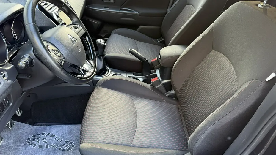 MITSUBISHI ASX -
