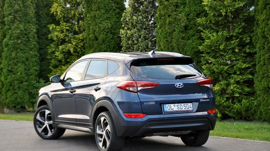 HYUNDAI Tucson -