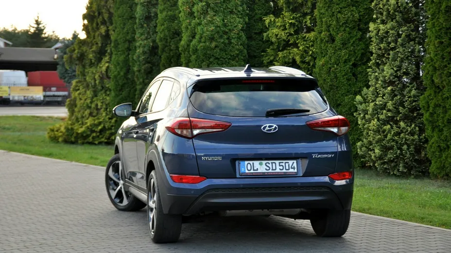 HYUNDAI Tucson -