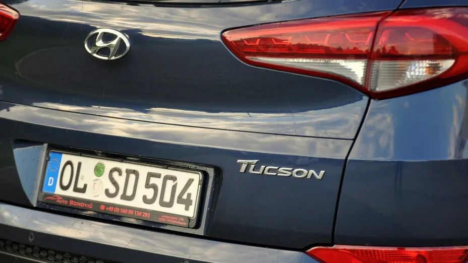 HYUNDAI Tucson -