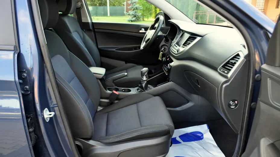 HYUNDAI Tucson -