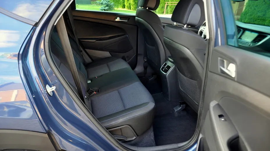 HYUNDAI Tucson -