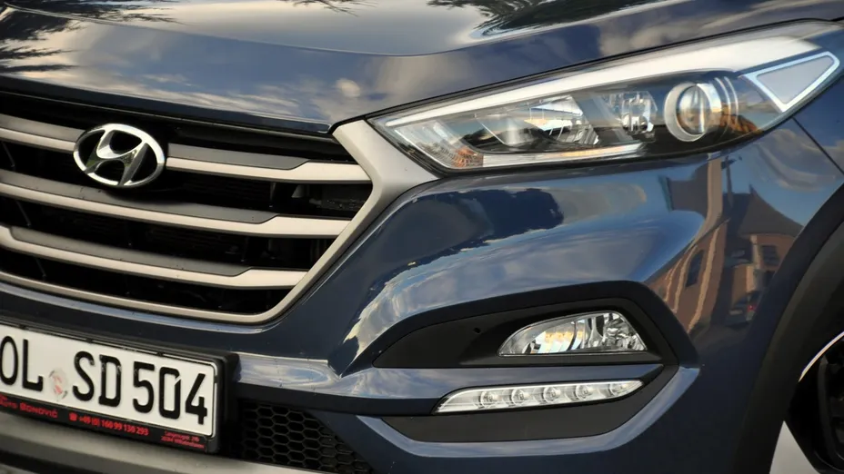 HYUNDAI Tucson -