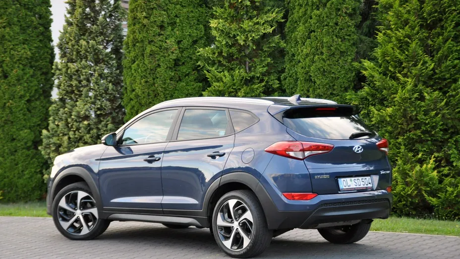 HYUNDAI Tucson -
