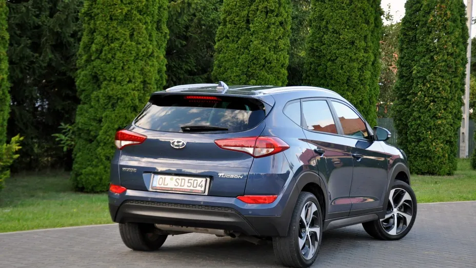 HYUNDAI Tucson -
