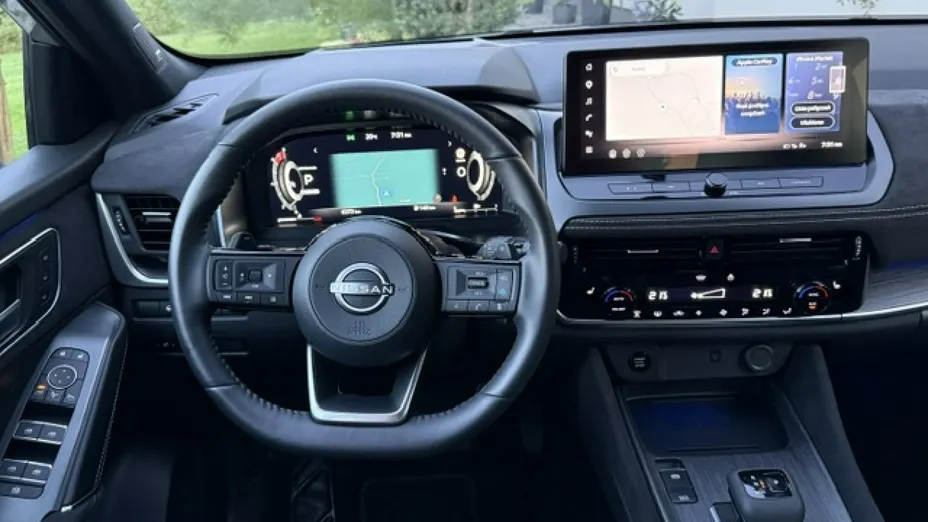 NISSAN Qashqai -