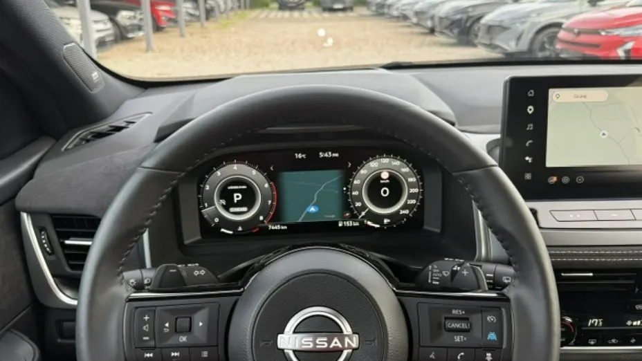 NISSAN Qashqai -