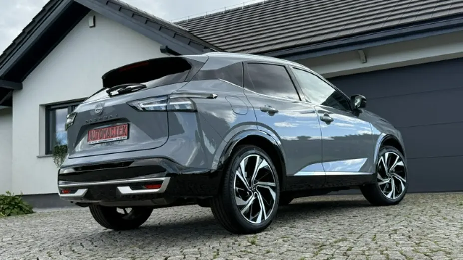 NISSAN Qashqai -