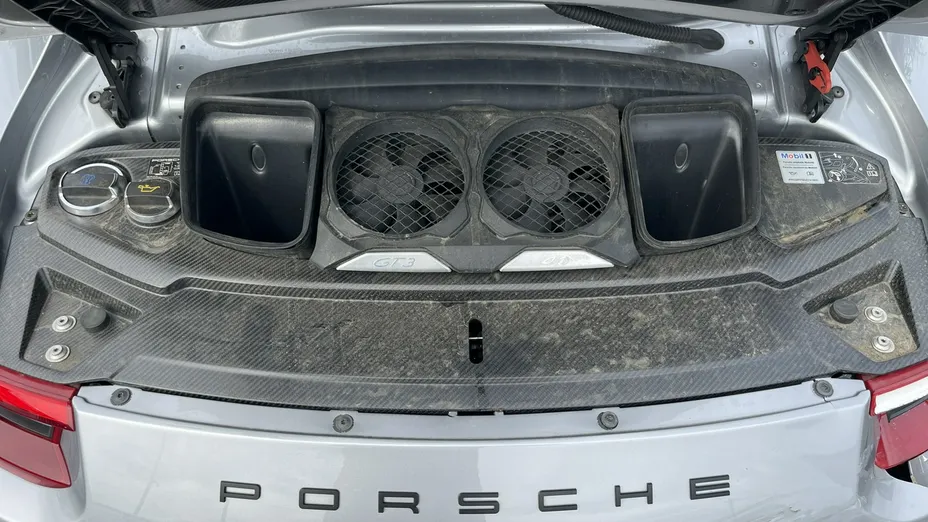 PORSCHE 911 -