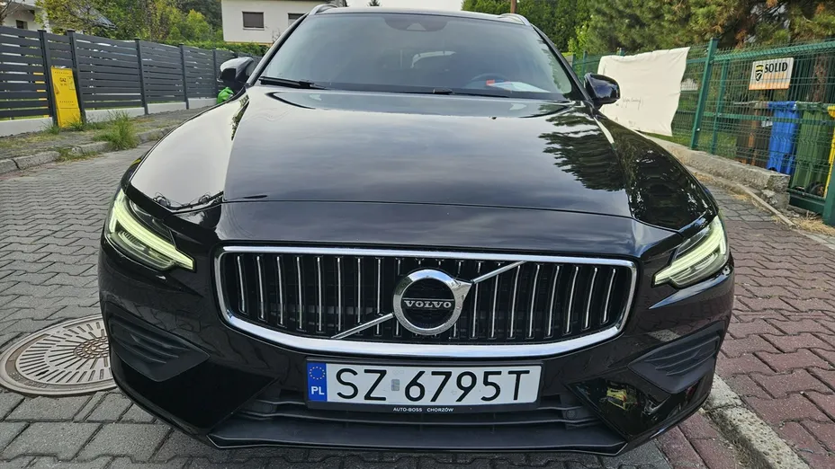 VOLVO V60 -