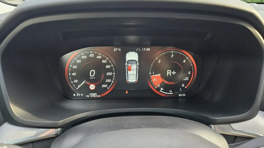 VOLVO V60 -