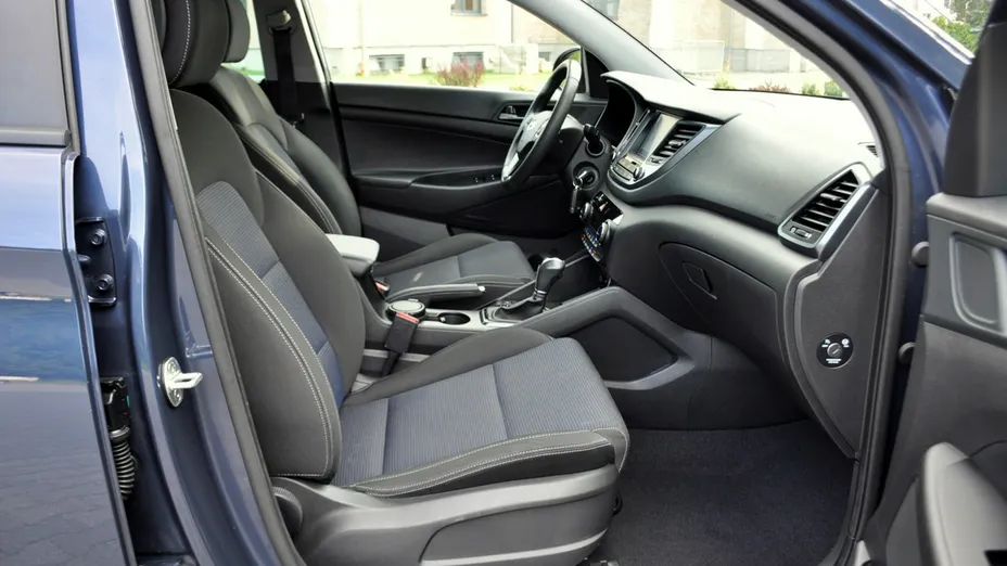 HYUNDAI Tucson -