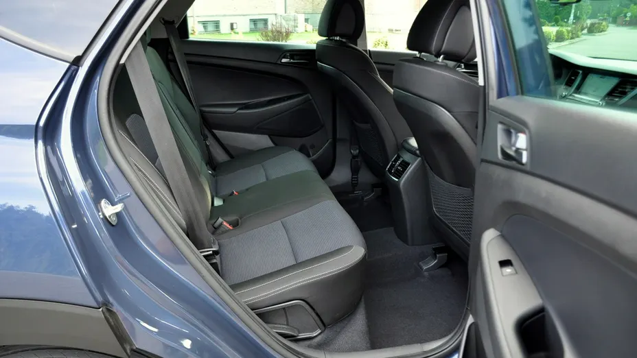 HYUNDAI Tucson -