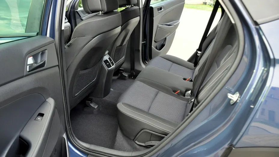 HYUNDAI Tucson -