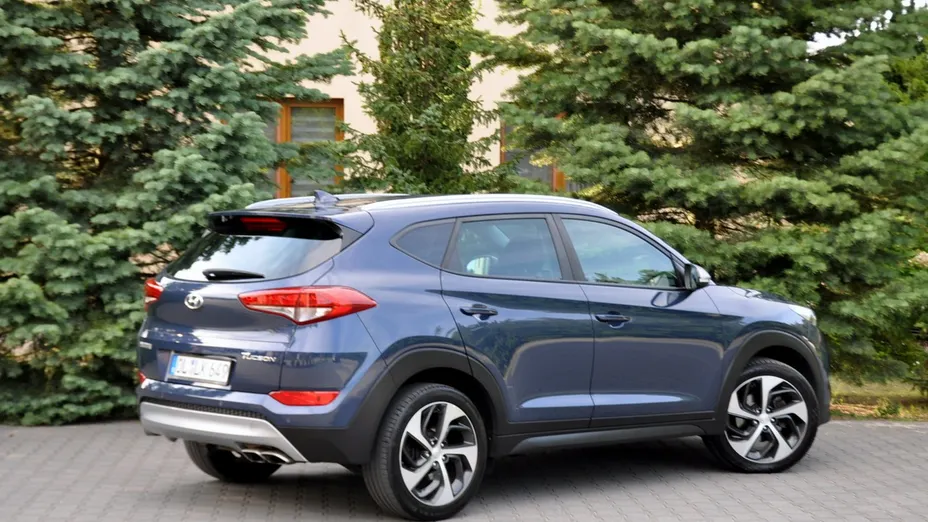 HYUNDAI Tucson -