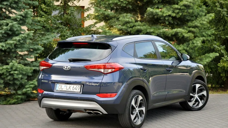 HYUNDAI Tucson -