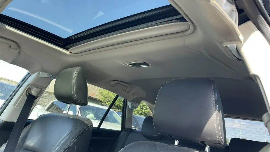SUBARU Outback -
