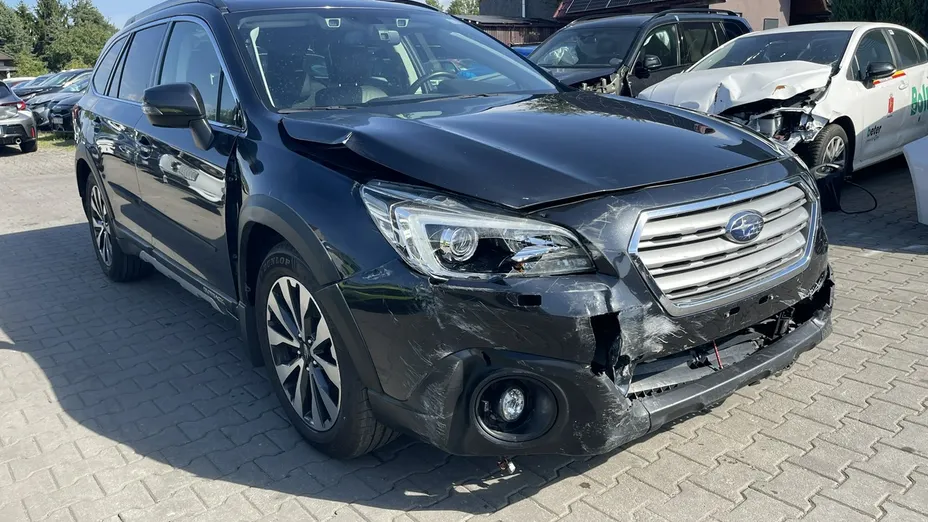 SUBARU Outback -