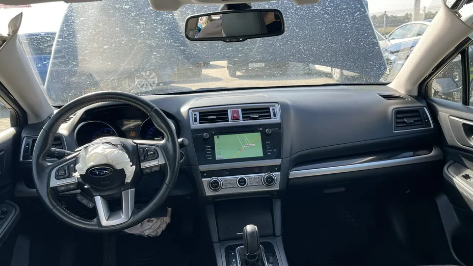 SUBARU Outback -