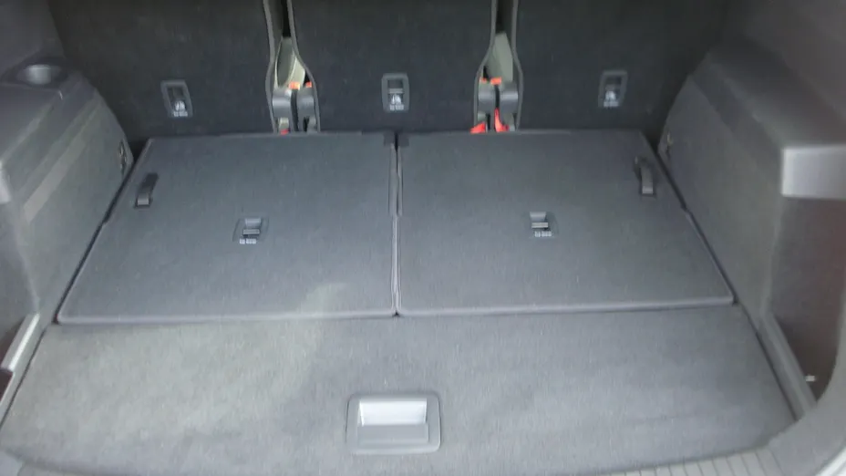 VOLKSWAGEN Touran -