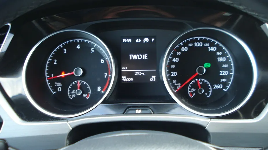 VOLKSWAGEN Touran -