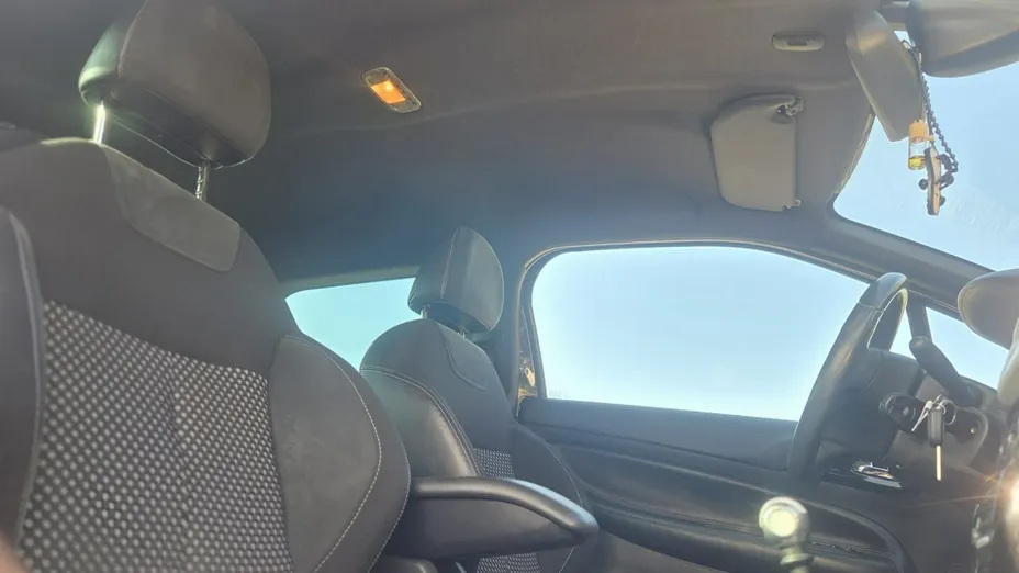 CITROEN DS3 -