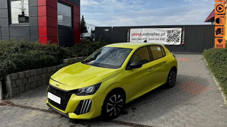 PEUGEOT 208 -