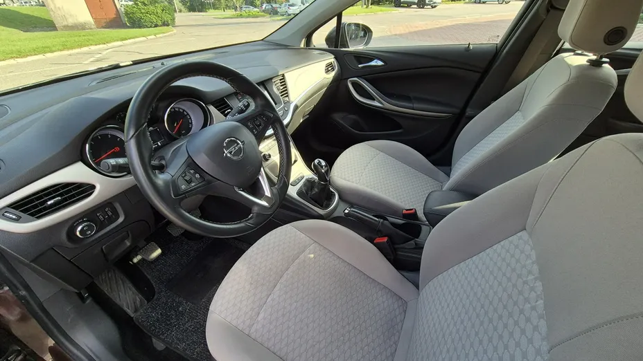 OPEL Astra -