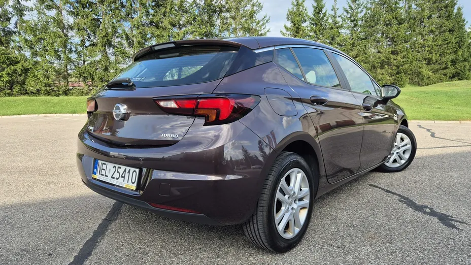 OPEL Astra -