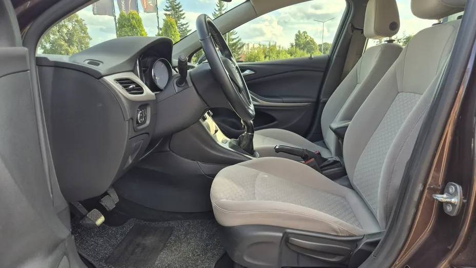 OPEL Astra -