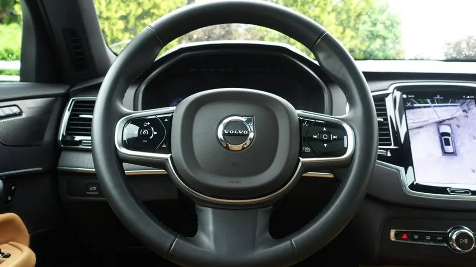 VOLVO XC90 -