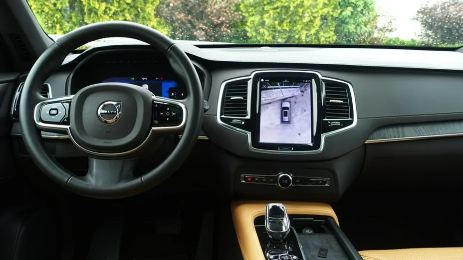 VOLVO XC90 -