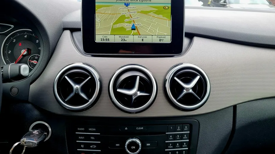 MERCEDES-BENZ B Klasa -